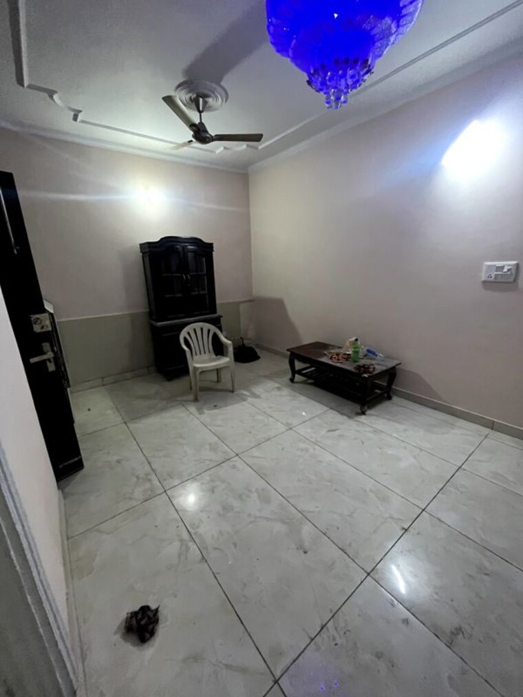 Bathroom, sector 31 3 Bedroom 250 Sq.Yd. Independent House In Sector 31 Faridabad 10239664