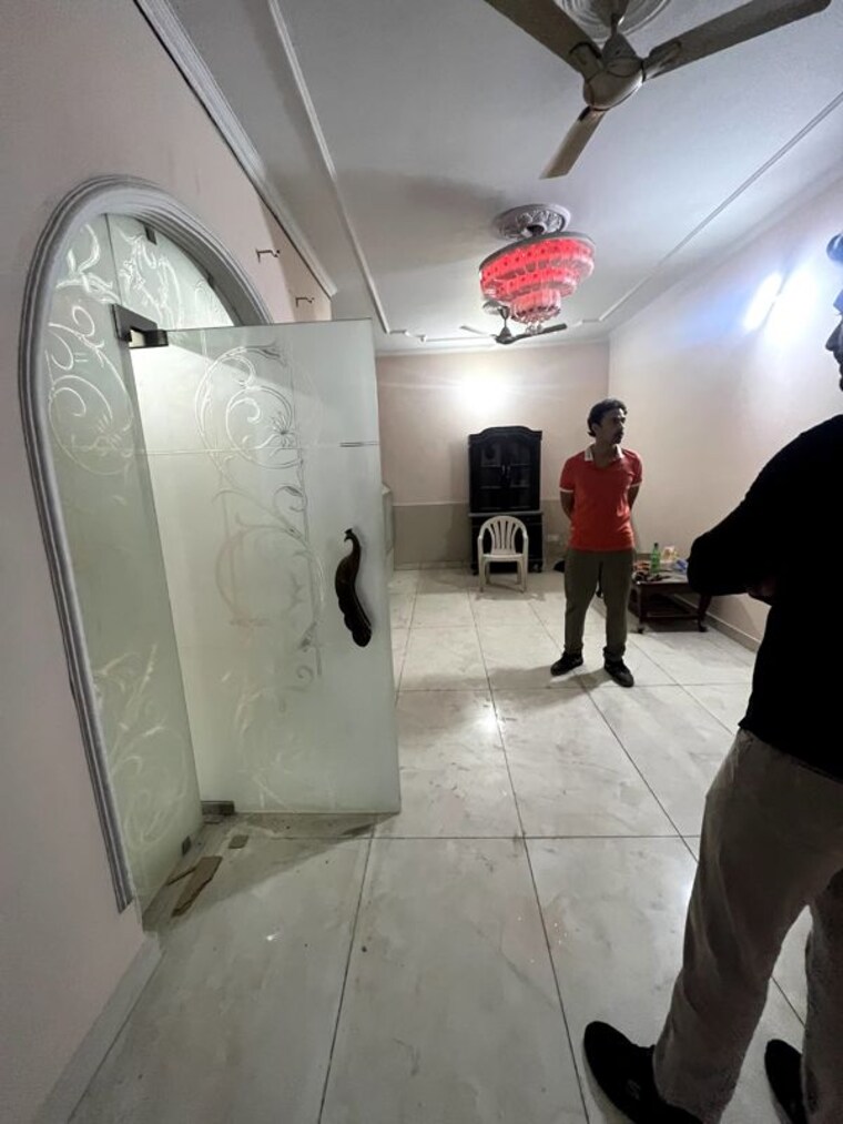 Bathroom, sector 31 3 Bedroom 250 Sq.Yd. Independent House In Sector 31 Faridabad 10239664