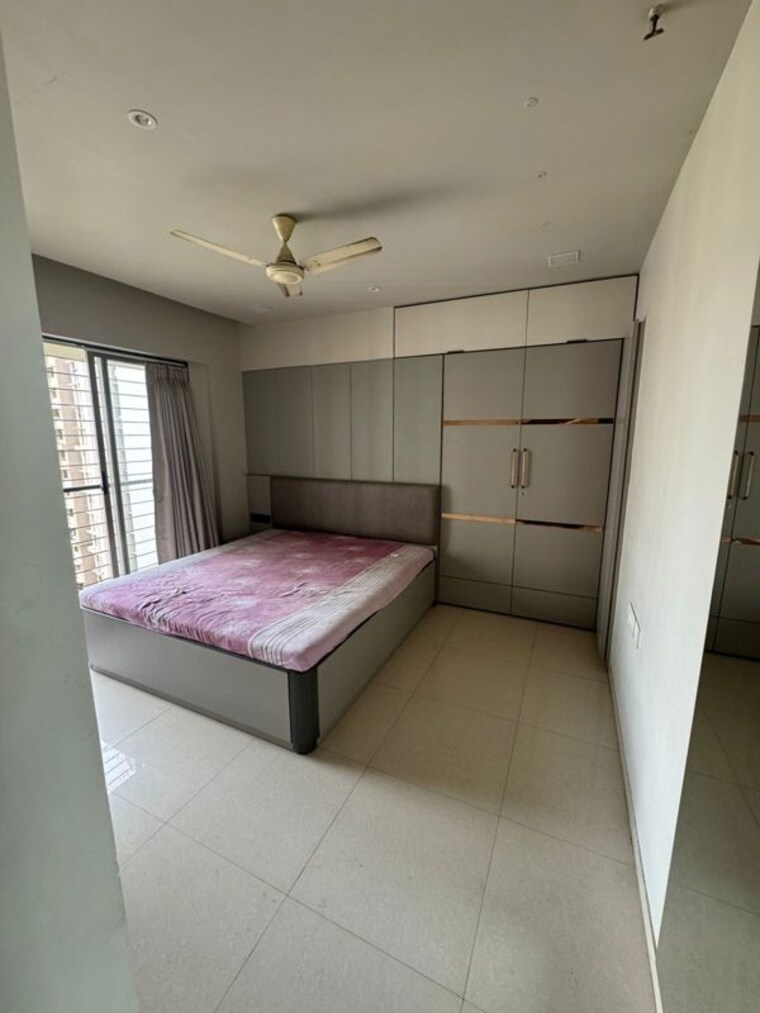 Bathroom, runwal-eirene 3 Bedroom 958 Sq.Ft. Apartment In Balkum Pada Thane 10239694