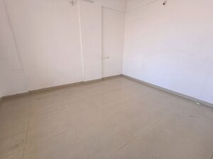 Room in 3 BHK Apartment at Kolte Patil Margosa Heights, Mohammadwadi – for Rent