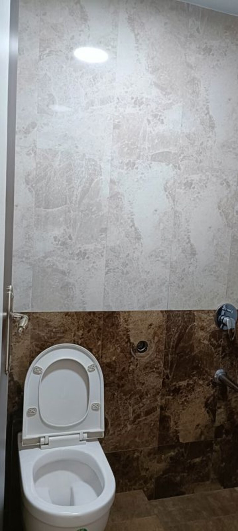 Bathroom, hiranandani-gardens-lake-castle 2 Bedroom 1150 Sq.Ft. Apartment In Powai Mumbai 10202800