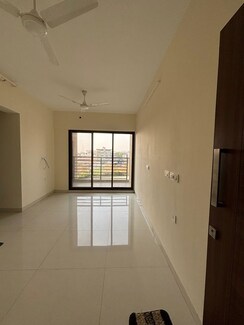 1 BHK + Extra Room Apartment For Rent in Shelar Supremus