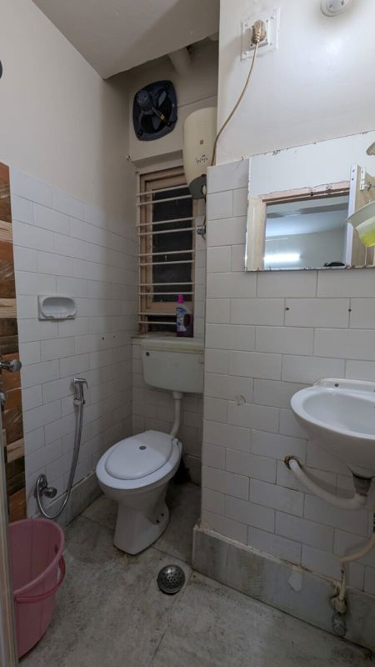Bathroom, baguiati 2 Bedroom 1250 Sq.Ft. Apartment In Baguiati Kolkata 10239745