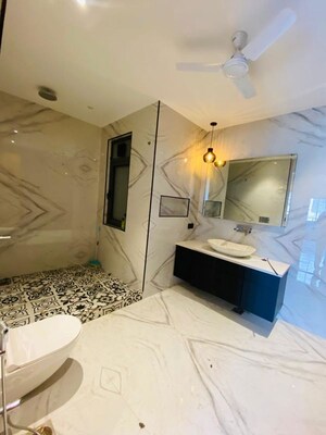 Bathroom in 4 BHK Builder Floor at Ansal Plaza Sector-23, Sector 23 – for Rent