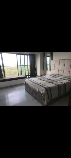 Bedroom in 2 BHK Apartment at Loyalka Apartment, Malabar Hill – for Rent