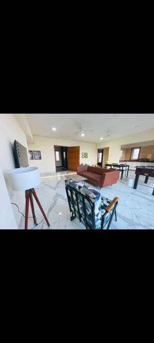 Master Bedroom in 2 BHK Apartment at Loyalka Apartment, Malabar Hill – for Rent