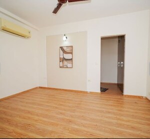 Room in 3.5 BHK Apartment at Experion The Heart Song, Sector 108 – for Sale