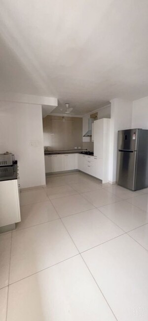 Room in 3.5 BHK Apartment at Kolte Patil Tuscan Estate, Kharadi – for Rent