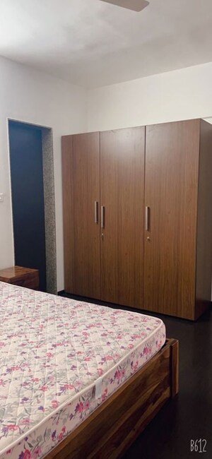 Room in 3.5 BHK Apartment at Kolte Patil Tuscan Estate, Kharadi – for Rent