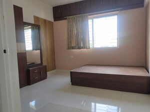 Room in 2 BHK Apartment at Wadgaon Sheri – for Rent