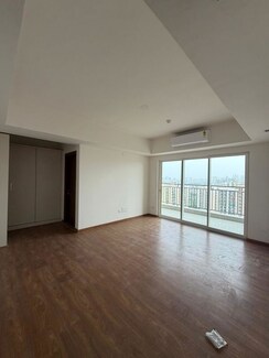 2.5 BHK + Servant Room,Extra Room Builder Floor For Sale in Godrej Air Sector 85