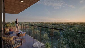 Plot Area in 4 BHK Apartment at Paras Manor, Gwal Pahari – for Sale