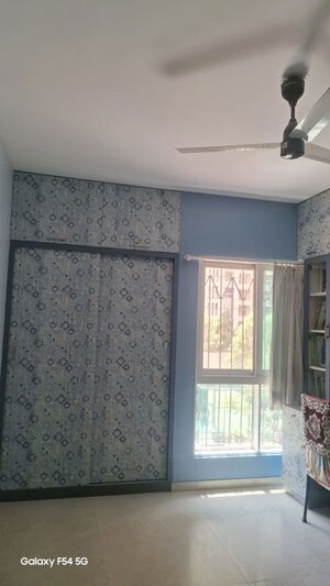 Room in 3 BHK Apartment at Dosti West County, Balkum Pada – for Rent