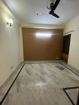 Room in 3 BHK Builder Floor at Malviya Nagar – for Rent