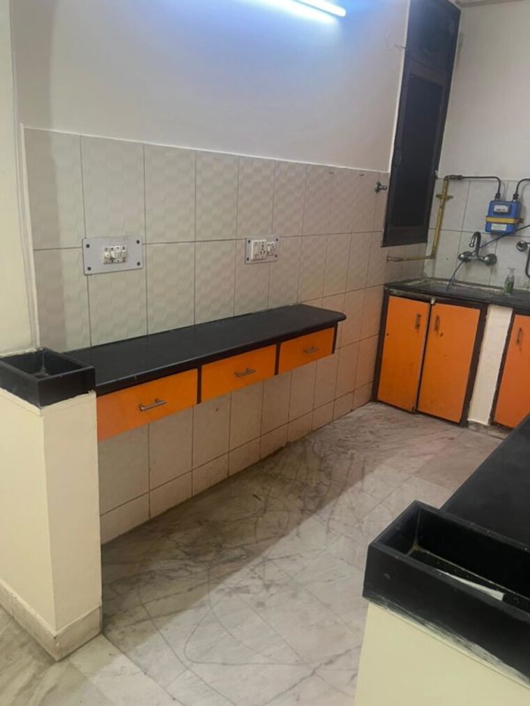 Kitchen, malviya nagar 3 Bedroom 1125 Sq.Ft. Builder Floor In Malviya Nagar Delhi 10239809