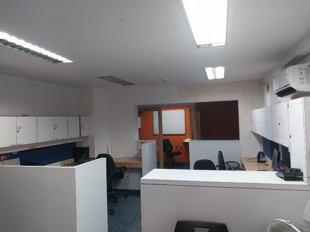 Office Space For Sale in Dadar West