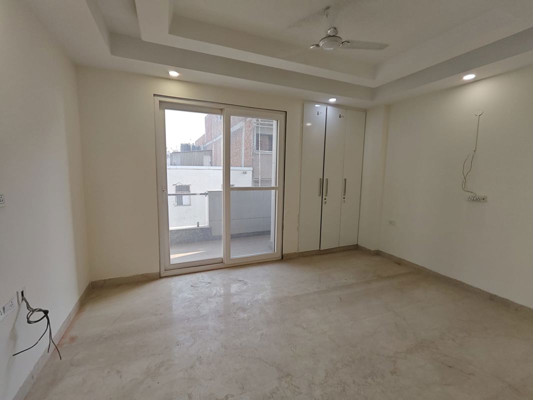 3 BHK + Extra Room Builder Floor For Rent in Rajouri Garden