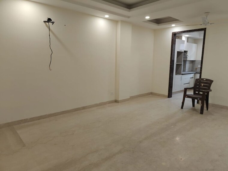 Room, rajouri garden 3 Bedroom 160 Sq.Yd. Builder Floor In Rajouri Garden Delhi 10239840