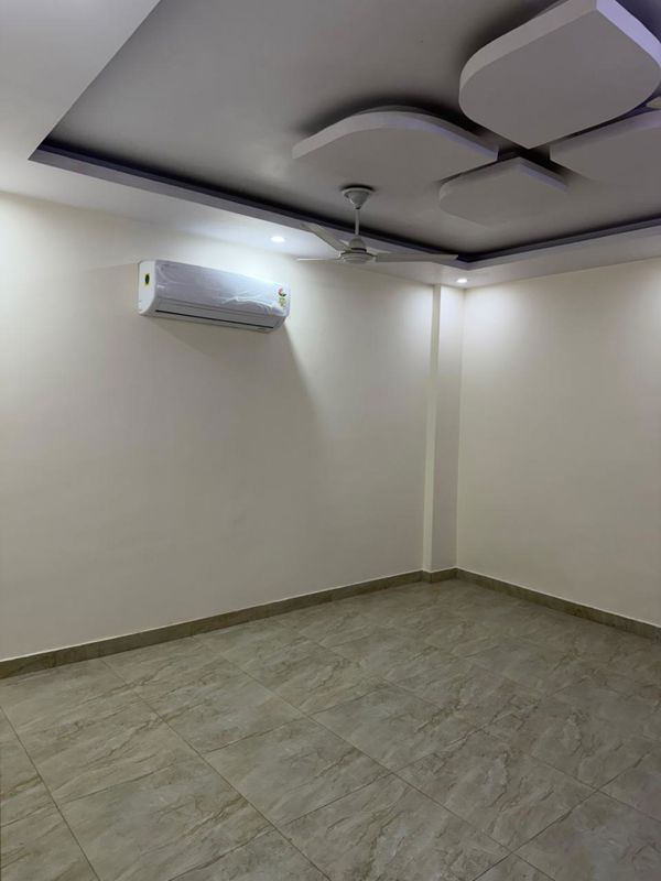3 BHK + Extra Room Builder Floor For Rent in Rajouri Garden