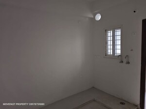 Room in 3 BHK Apartment at Candeur 40, Miyapur – for Sale