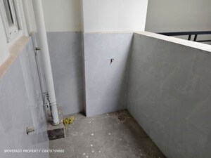 Room in 3 BHK Apartment at Candeur 40, Miyapur – for Sale