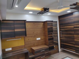 Furnished Amenities in 2.5 BHK Apartment at Kanakia Paris, Bandra East – for Rent