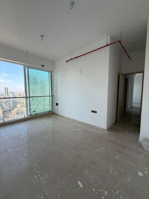 Room in 2 BHK Apartment at Marathon Monte South, Byculla West – for Sale