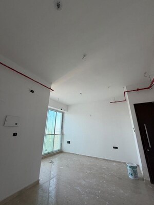 Furnished Amenities in 2 BHK Apartment at Marathon Monte South, Byculla West – for Sale