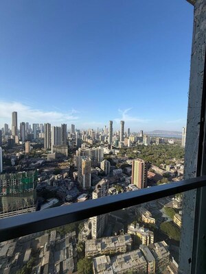 Swimming Pool in 2 BHK Apartment at Marathon Monte South, Byculla West – for Sale