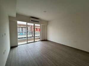 Room in 4 BHK Builder Floor at Adani Samsara Vilasa, Sector 63 – for Sale