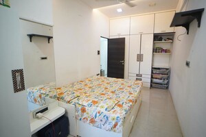 Bedroom in 2.5 BHK Apartment at Bansi Villa, Vile Parle West – for Rent