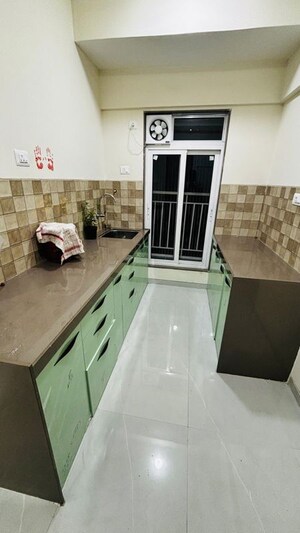 Team Area in 1 BHK Apartment at Swastik Tulip, Vikhroli East – for Rent