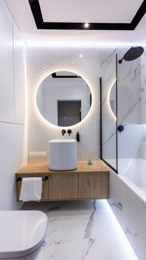 Bathroom in 2 BHK Builder Floor at Shri Krishna Apartments Rohini, Rohini Sector 16 – for Sale