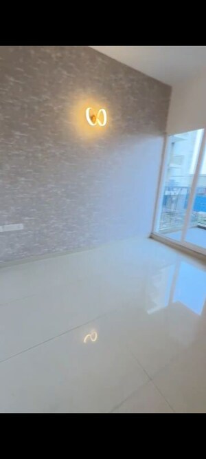 Room in 2 BHK Apartment at Arihant Abode, Sector 10 Greater Noida – for Sale