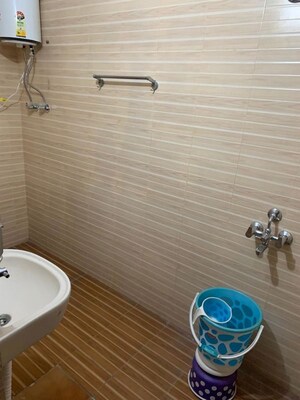 Bathroom in 1 RK Builder Floor at Gomti Nagar – for Rent