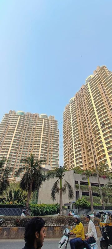 4 BHK + Pooja Room,Servant Room Apartment For Sale in Windsor Grande Residences