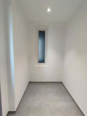 Room in 4 BHK Apartment at Windsor Grande Residences, Andheri West – for Sale