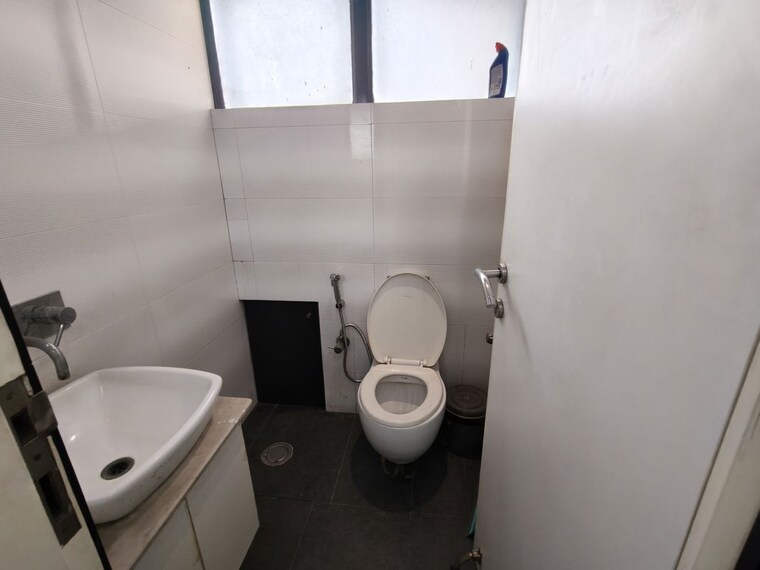 Floor Plan, netaji subhash place Commercial Office Space 556 Sq.Ft. In Netaji Subhash Place Delhi 10240176