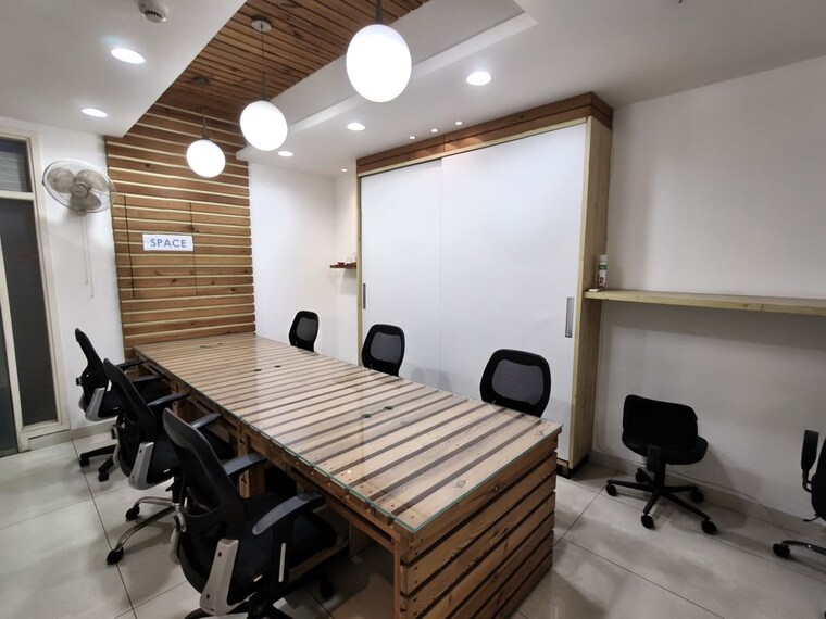 Team Area, netaji subhash place Commercial Office Space 556 Sq.Ft. In Netaji Subhash Place Delhi 10240176