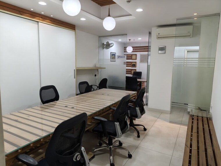 Team Area, netaji subhash place Commercial Office Space 556 Sq.Ft. In Netaji Subhash Place Delhi 10240176