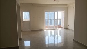 Room in 3 BHK Apartment at Candeur 40, Miyapur – for Sale