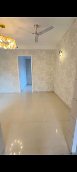 Room in 3 BHK Apartment at Arihant Abode, Sector 10 Greater Noida – for Sale