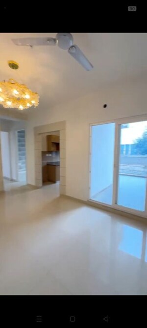 Room in 3 BHK Apartment at Arihant Abode, Sector 10 Greater Noida – for Sale