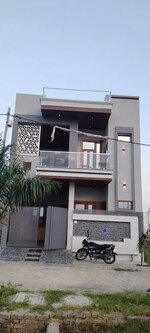 3 BHK + Extra Room 122 Sq.Yd. Independent House in Yashoda Kunj