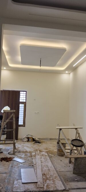 Room in 4 BHK Independent House at Yashoda Kunj – for Sale