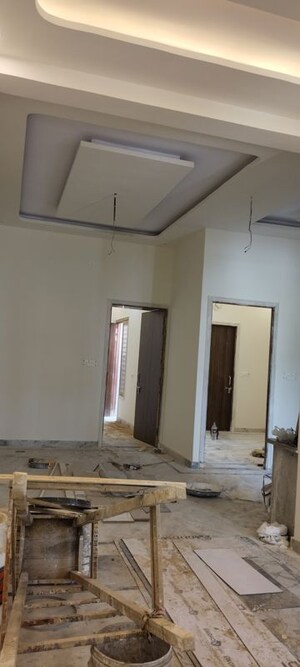 Room in 4 BHK Independent House at Yashoda Kunj – for Sale