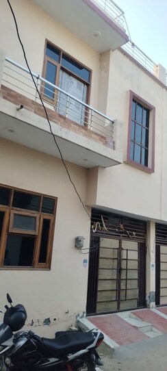 2.5 BHK + Extra Room Independent House For Sale in Yashoda Kunj