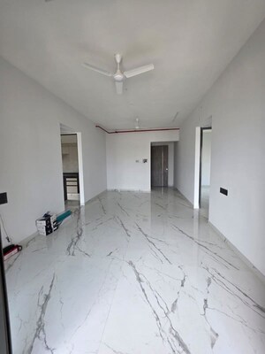 Room in 2 BHK Apartment at H Rishabraj Serenity Decks, Goregaon East – for Rent