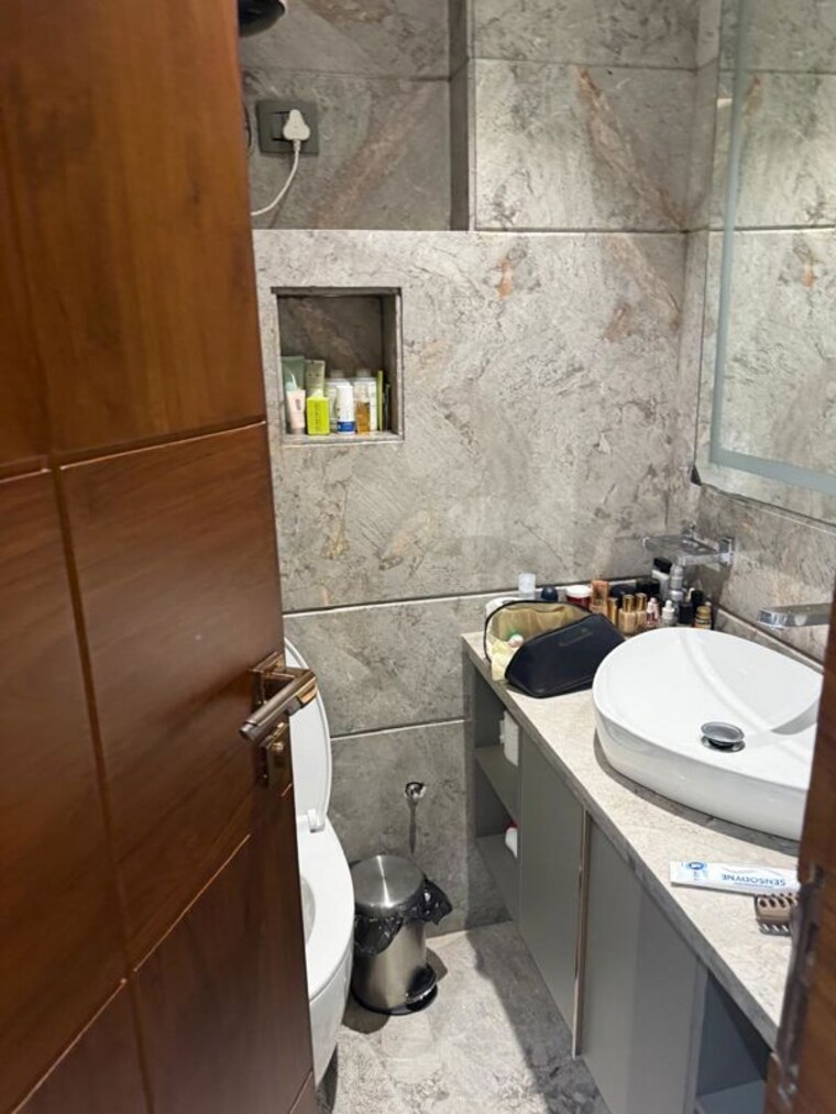 Team Area, saket 3 Bedroom 125 Sq.Ft. Builder Floor In Saket Delhi 10240482