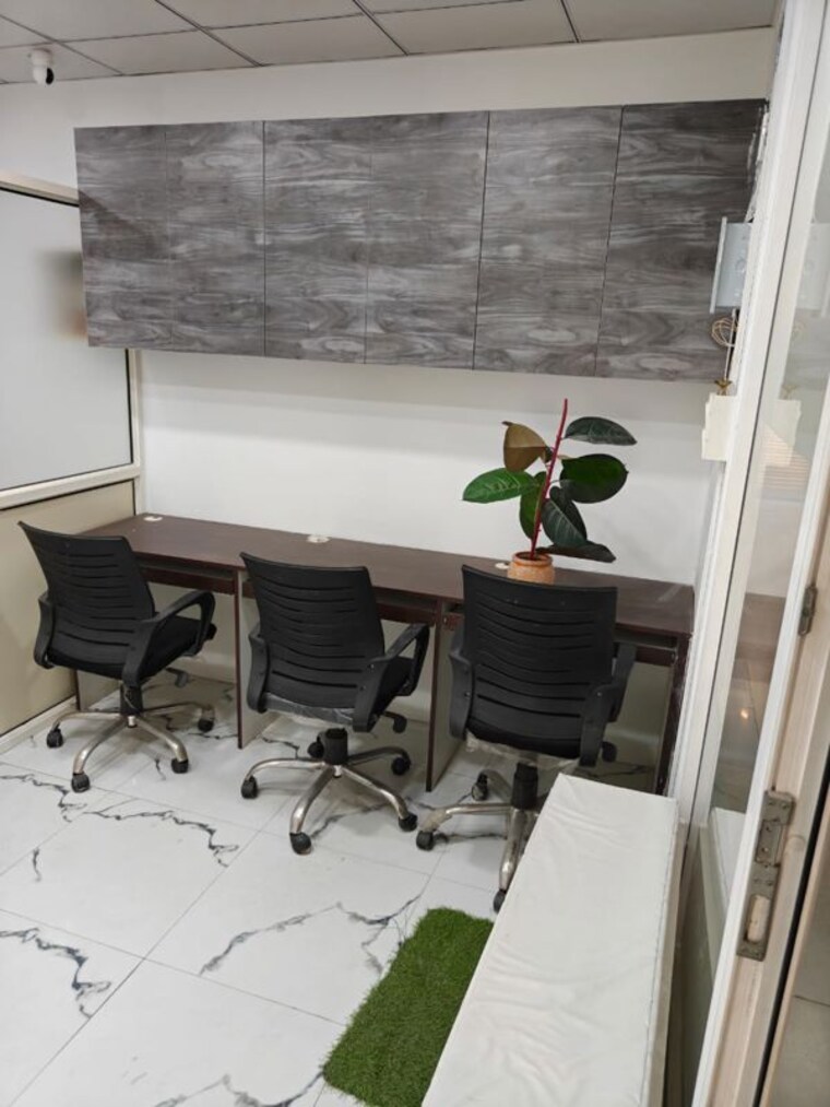 Team Area, gaur-city-center Commercial Office Space 310 Sq.Ft. In Sector 4 Greater Noida Greater Noida 10240659
